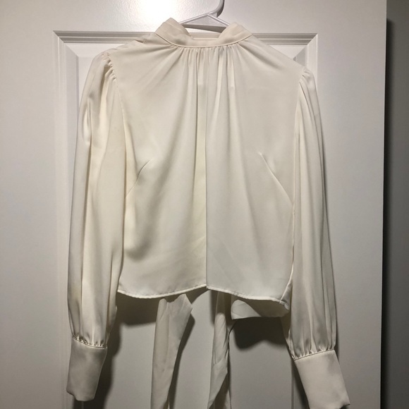 White dynamite blouse - Picture 3 of 5